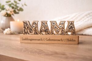 MAMA Holzaufsteller aus Holz mit Sockel und Wunschgravur