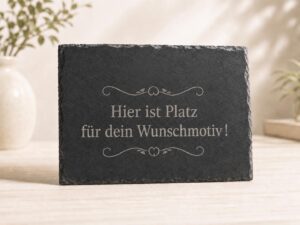 Schwarze Schieferplatte mit Platz fuer ein eigenes Wunschmotiv